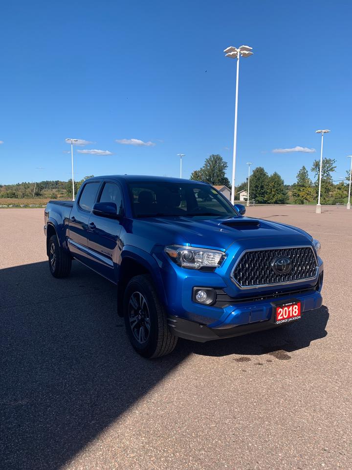 2018 Toyota Tacoma SR5 Photo