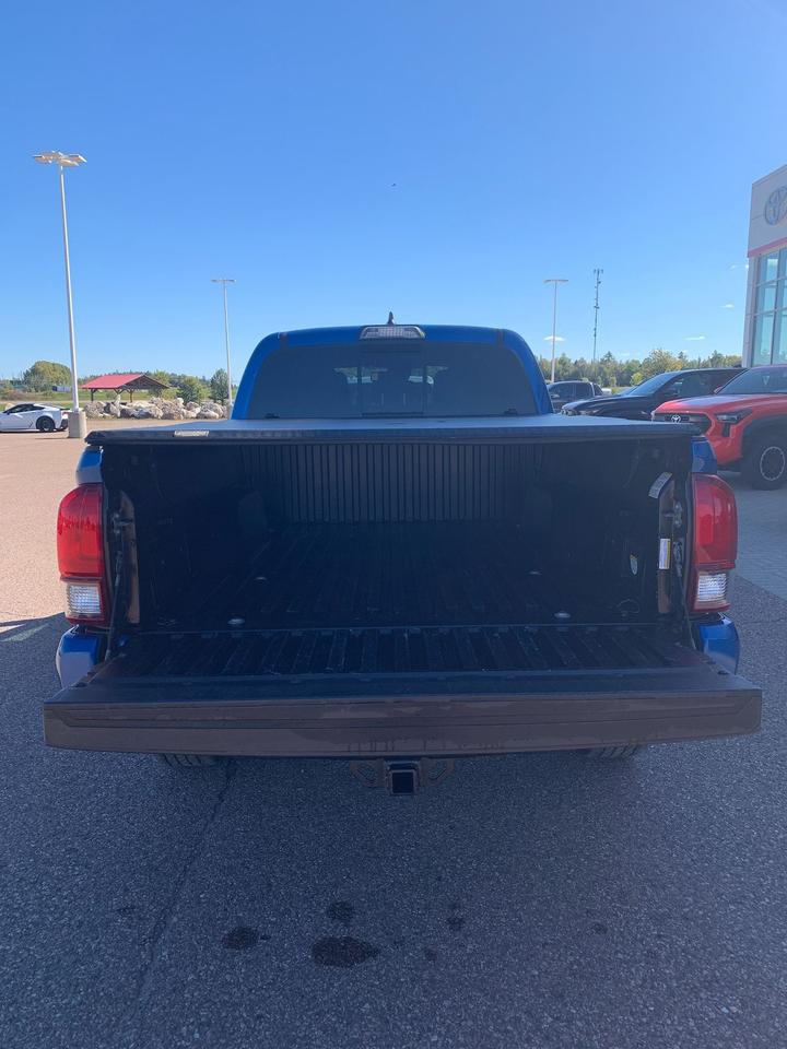 2018 Toyota Tacoma SR5 Photo