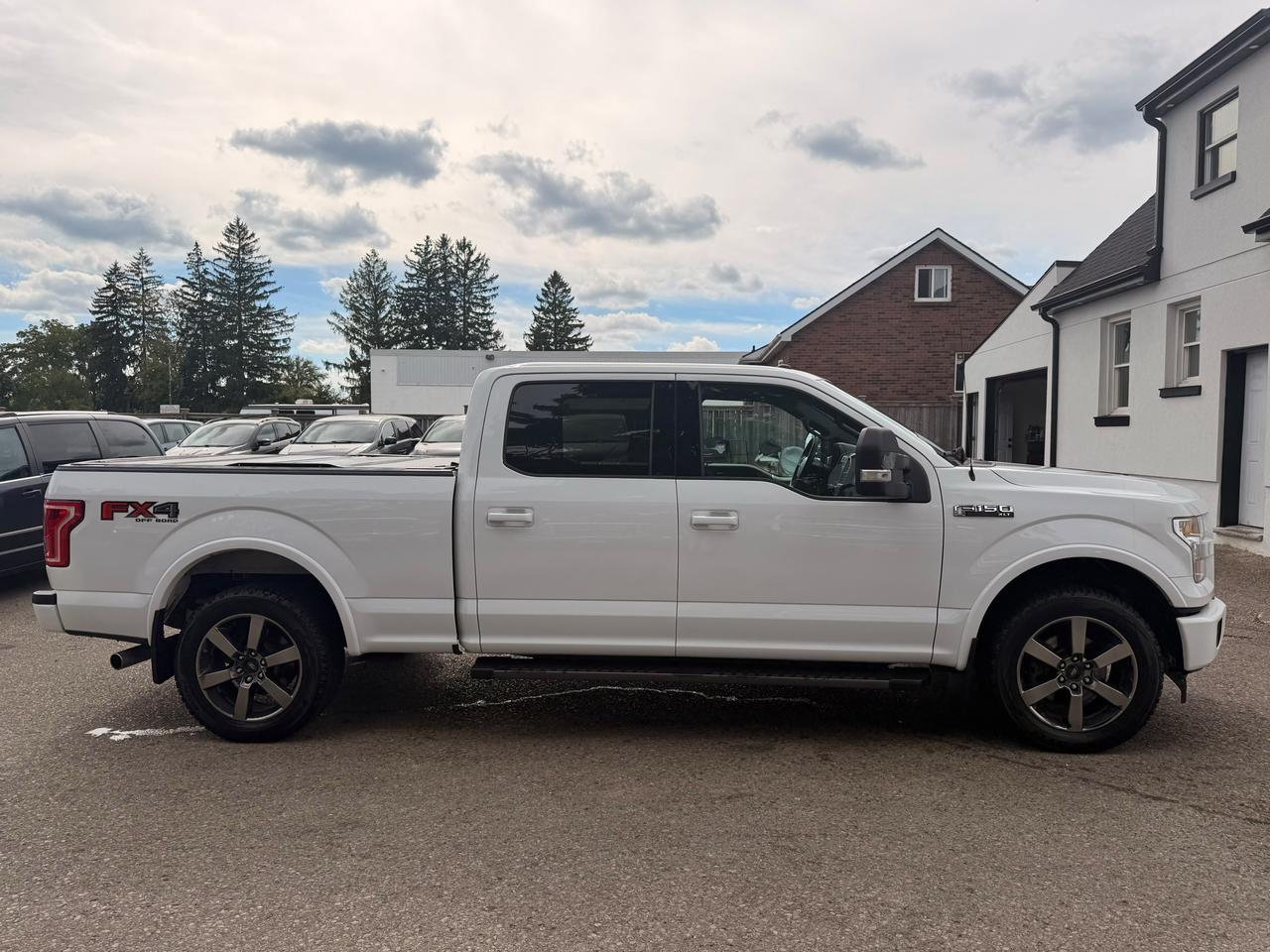 2017 Ford F-150 XLT | 5.0L V8 | Clean CARFAX Photo