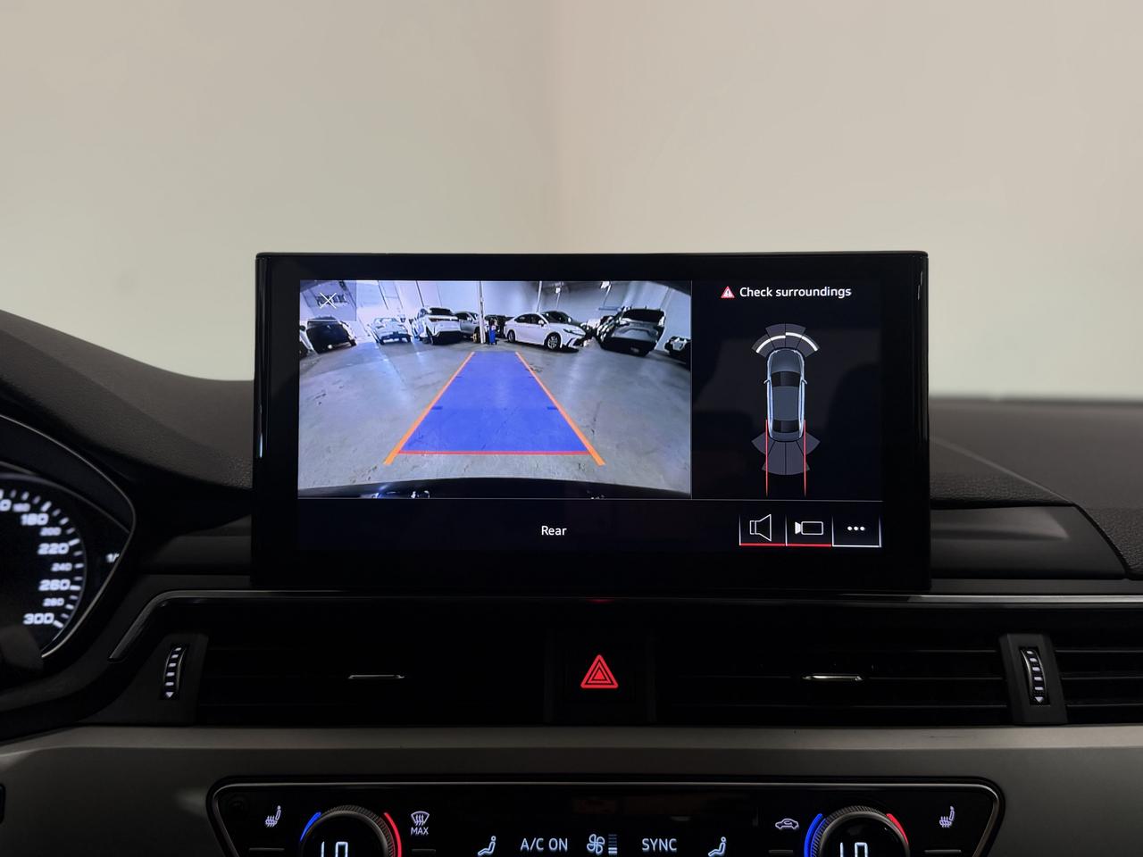 2023 Audi A4 KOMFORT | WIRELESS CARPLAY | SUNROOF | LEATHER INT Photo