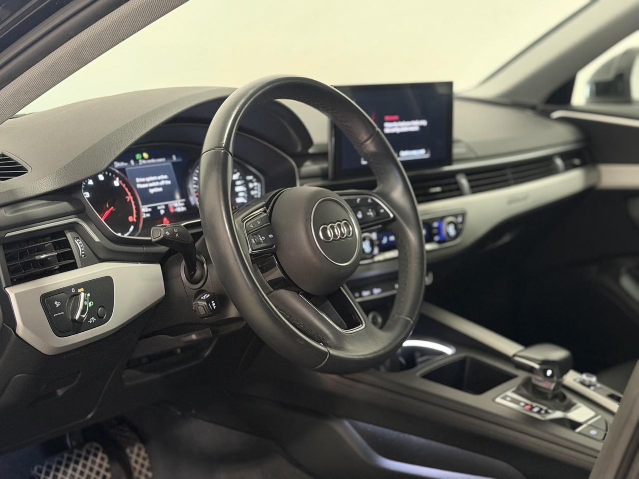 2023 Audi A4 KOMFORT | WIRELESS CARPLAY | SUNROOF | LEATHER INT Photo