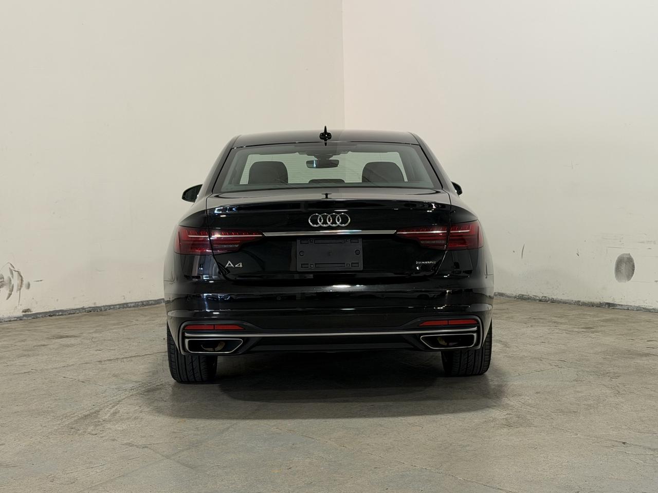2023 Audi A4 KOMFORT | WIRELESS CARPLAY | SUNROOF | LEATHER INT Photo4