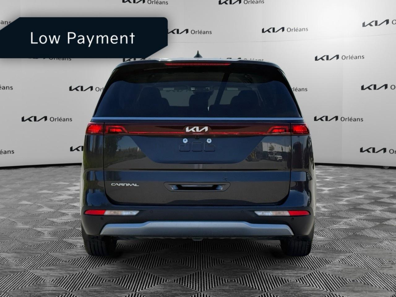 2023 Kia Carnival LX FWD Photo