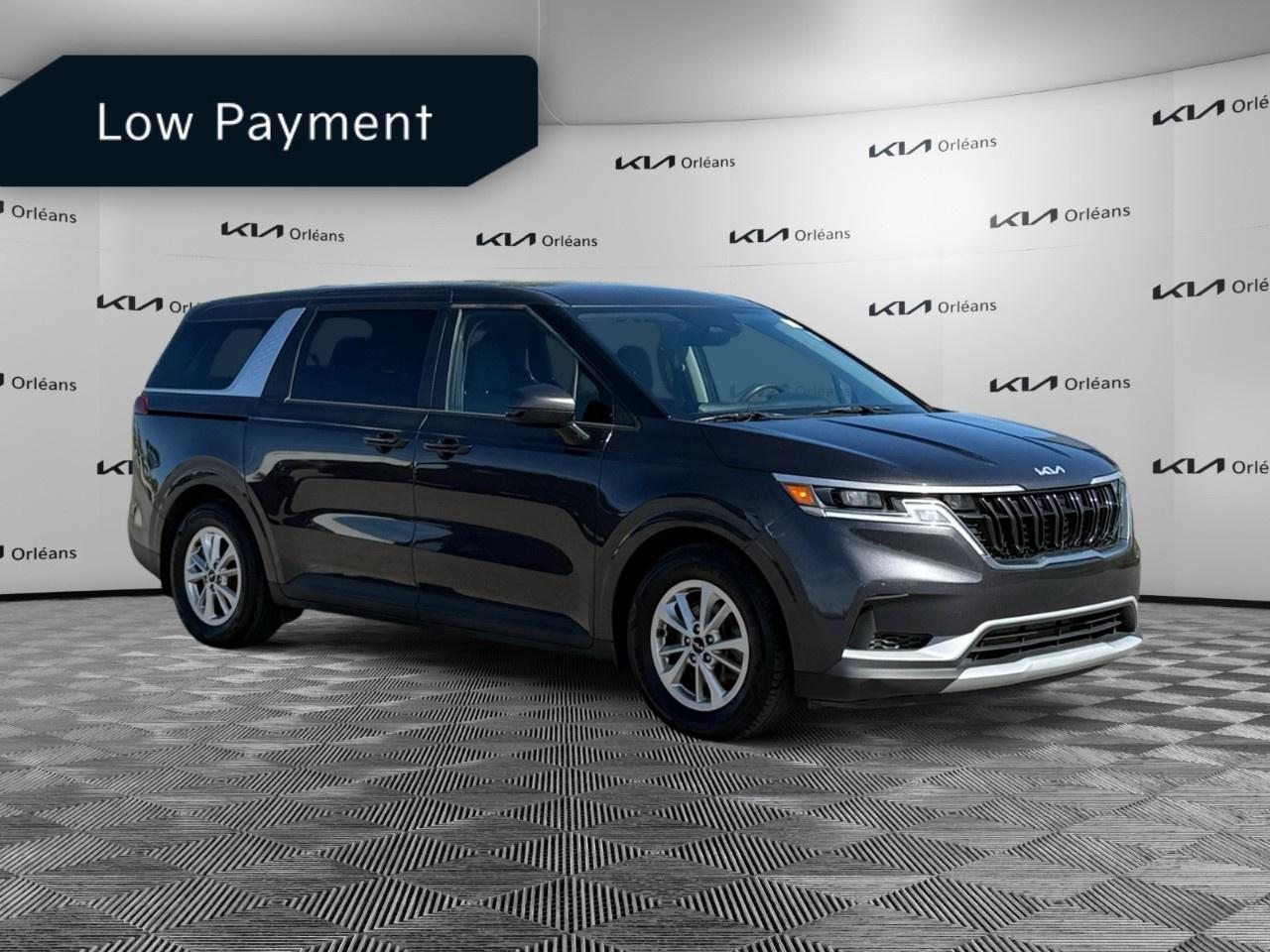 2023 Kia Carnival LX FWD Photo