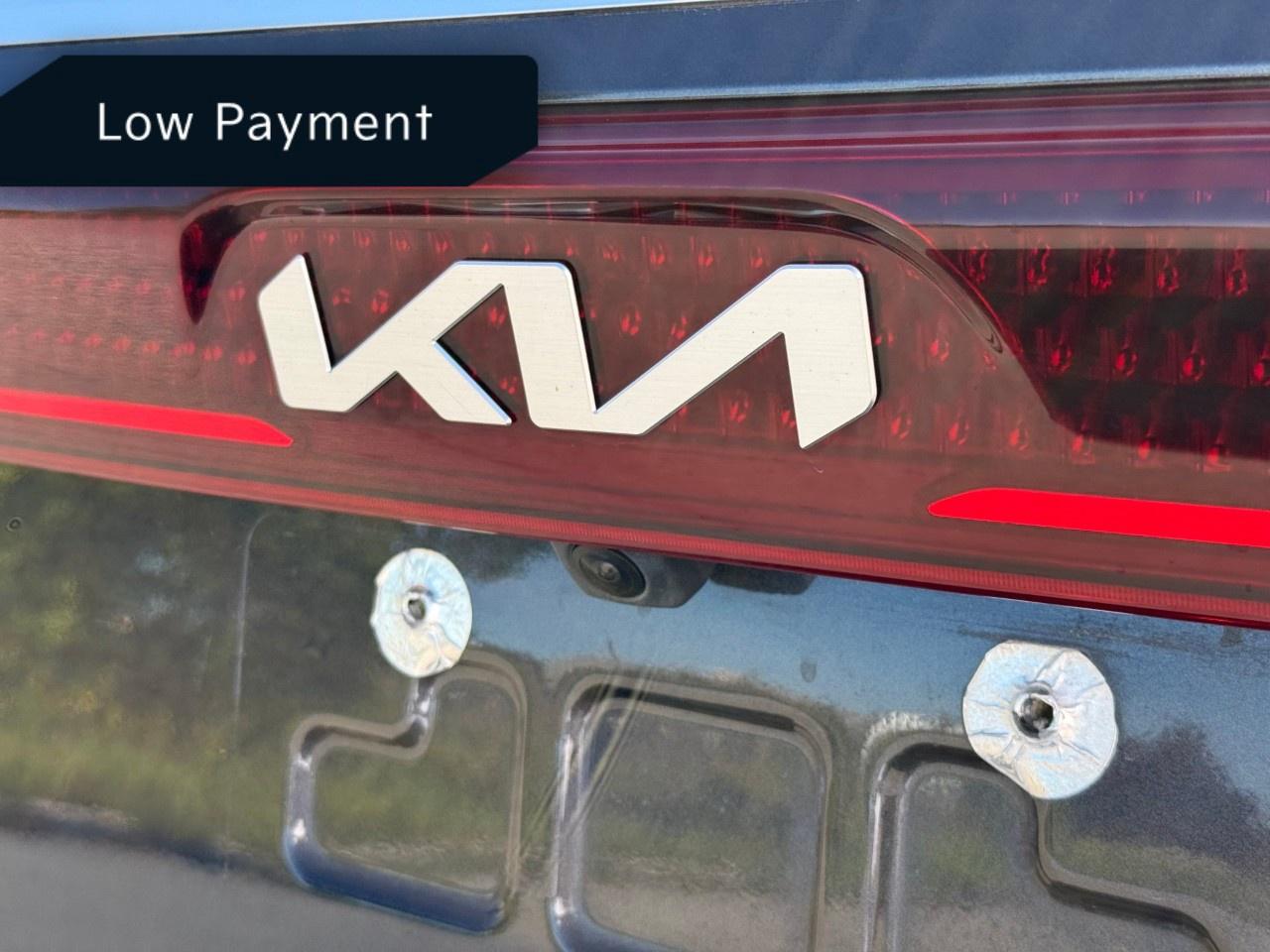2023 Kia Carnival LX FWD Photo