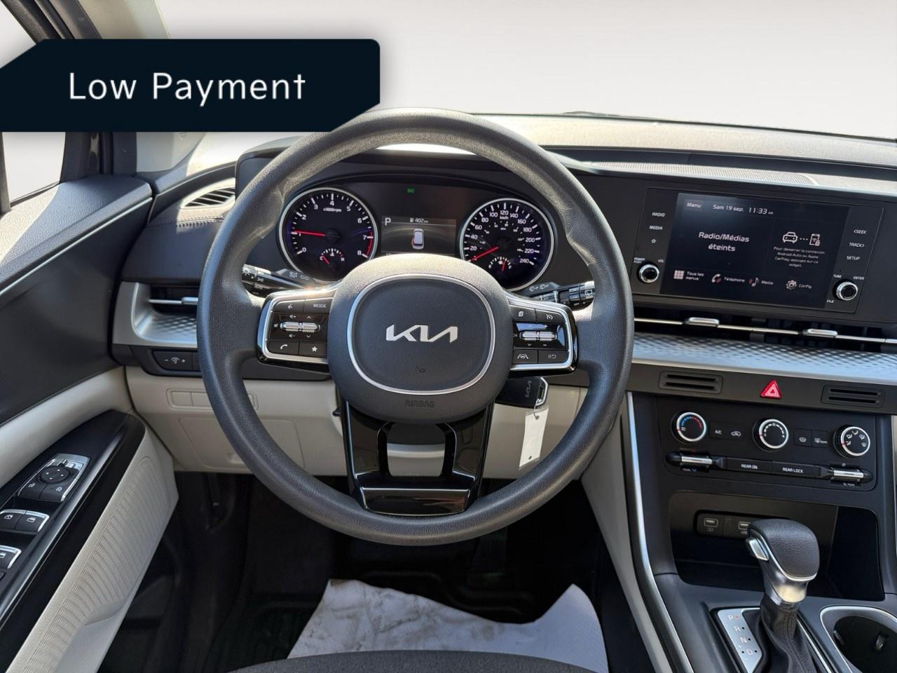 2023 Kia Carnival LX FWD Photo