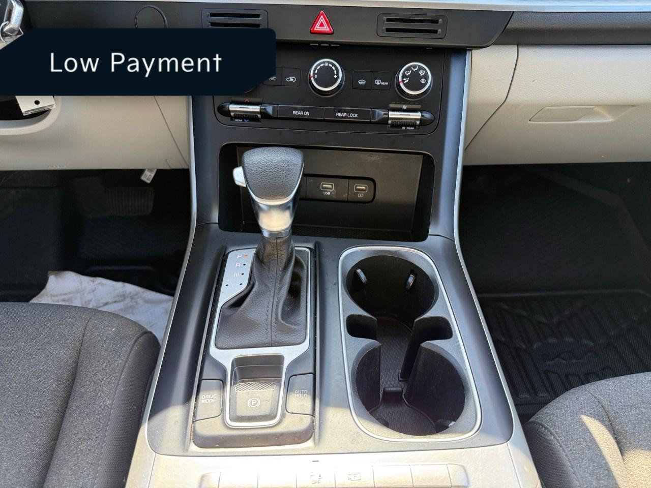 2023 Kia Carnival LX FWD Photo