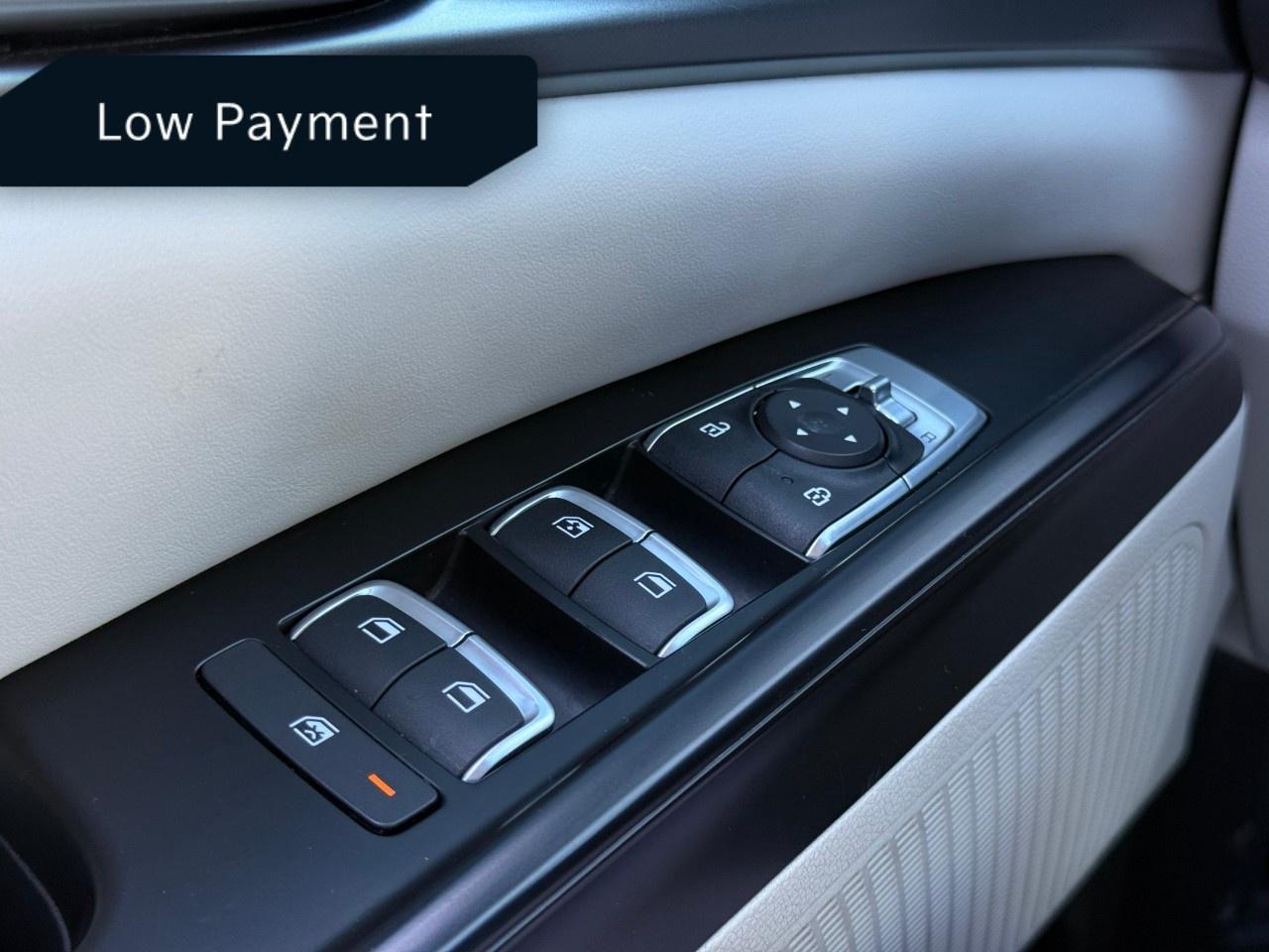 2023 Kia Carnival LX FWD Photo