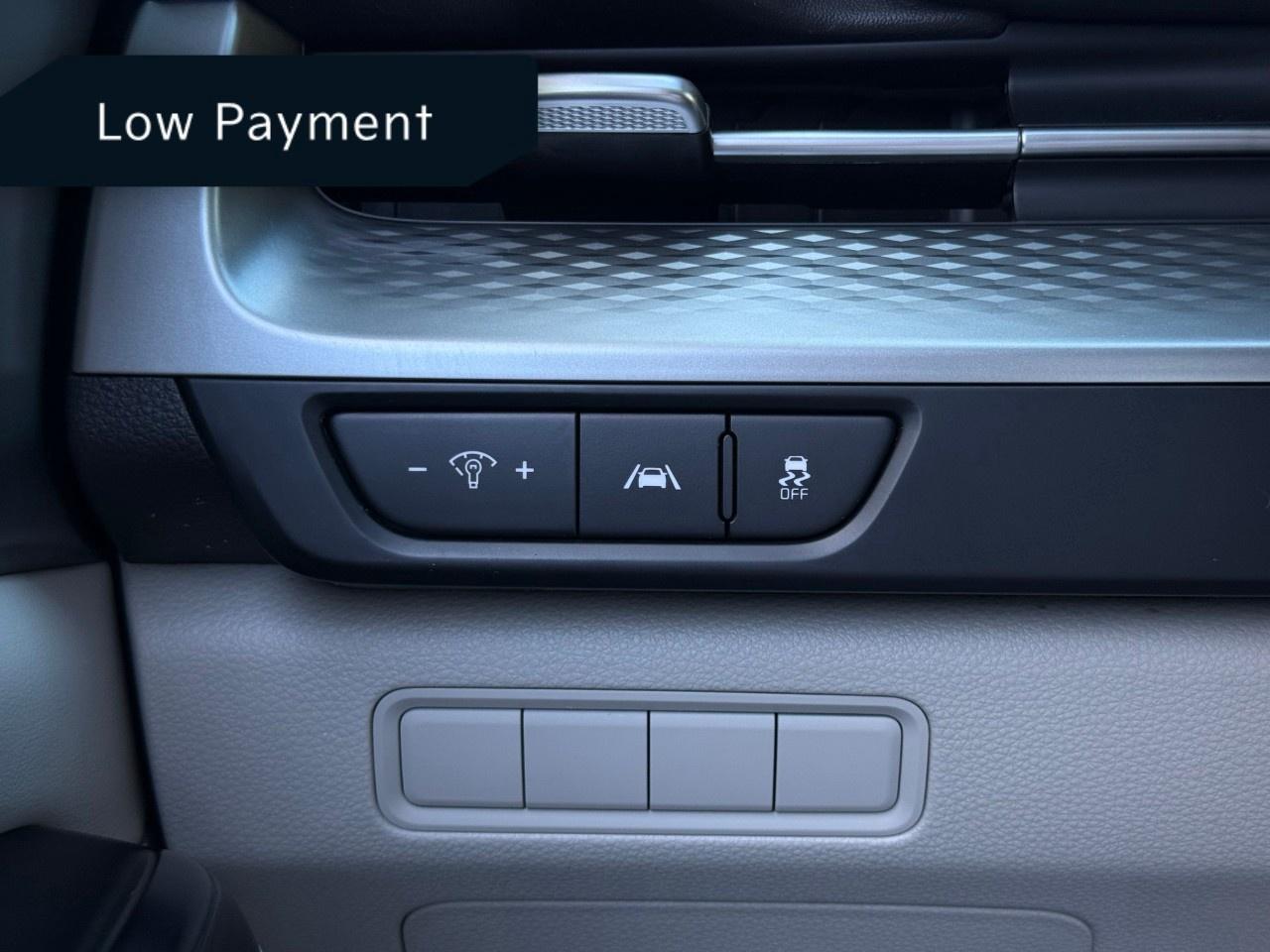 2023 Kia Carnival LX FWD Photo