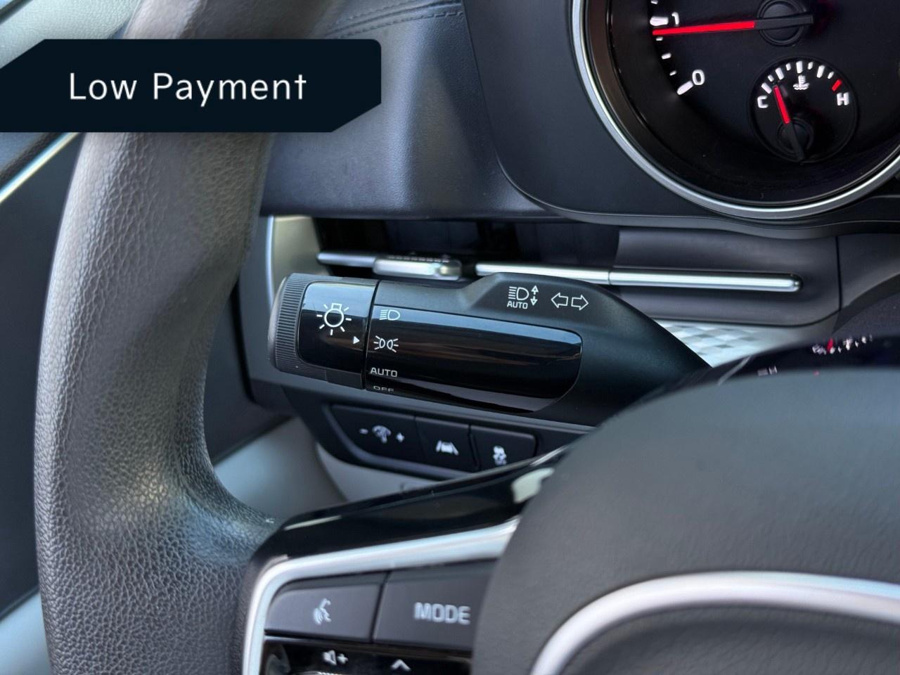 2023 Kia Carnival LX FWD Photo