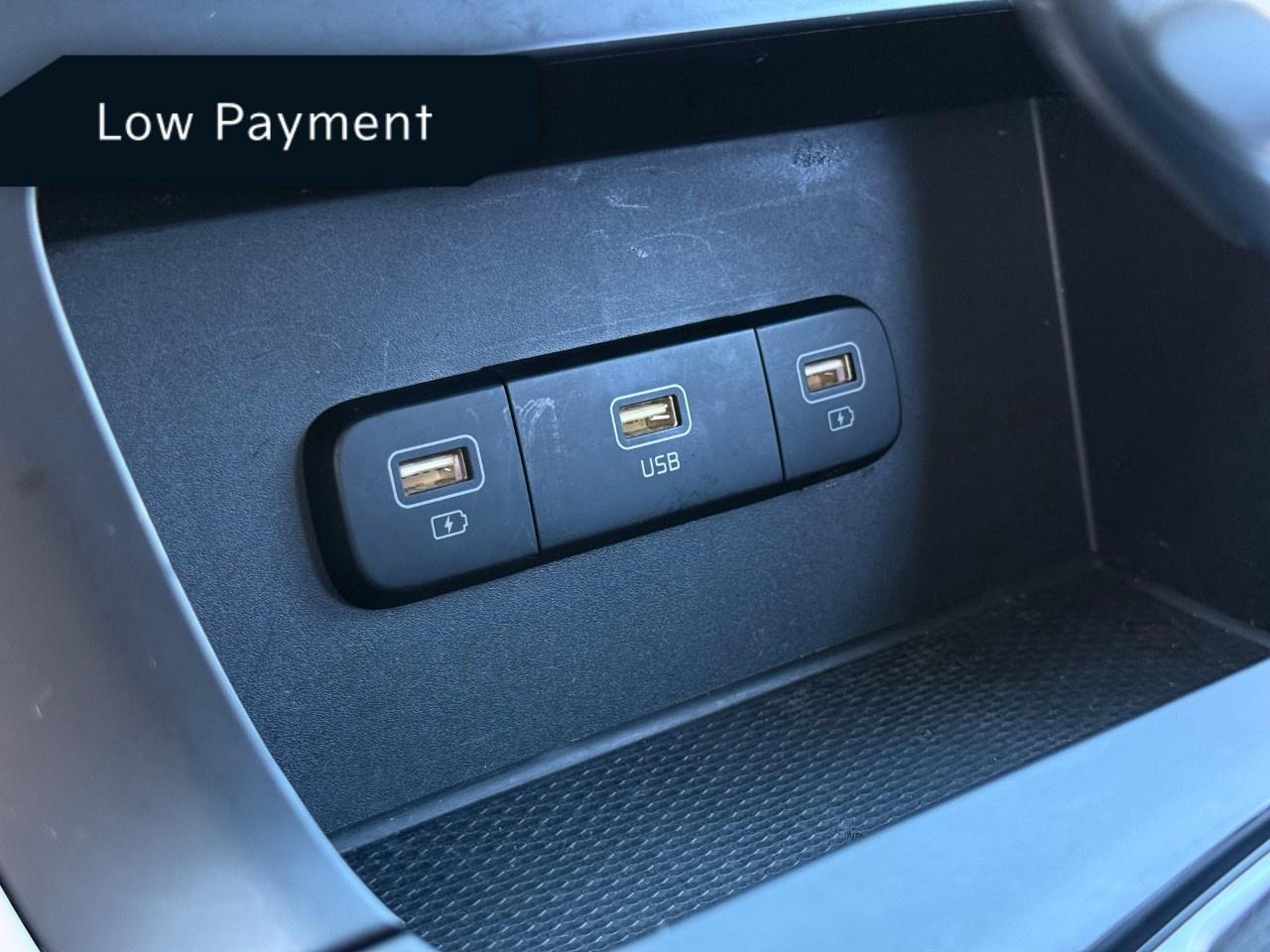 2023 Kia Carnival LX FWD Photo