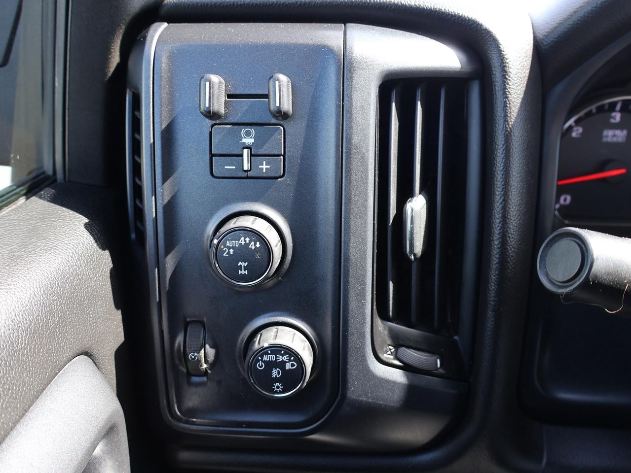 2018 GMC Sierra 1500 V8 ELEVATION CREW 4X4 CAMERA CRUISE ALLOYS Photo