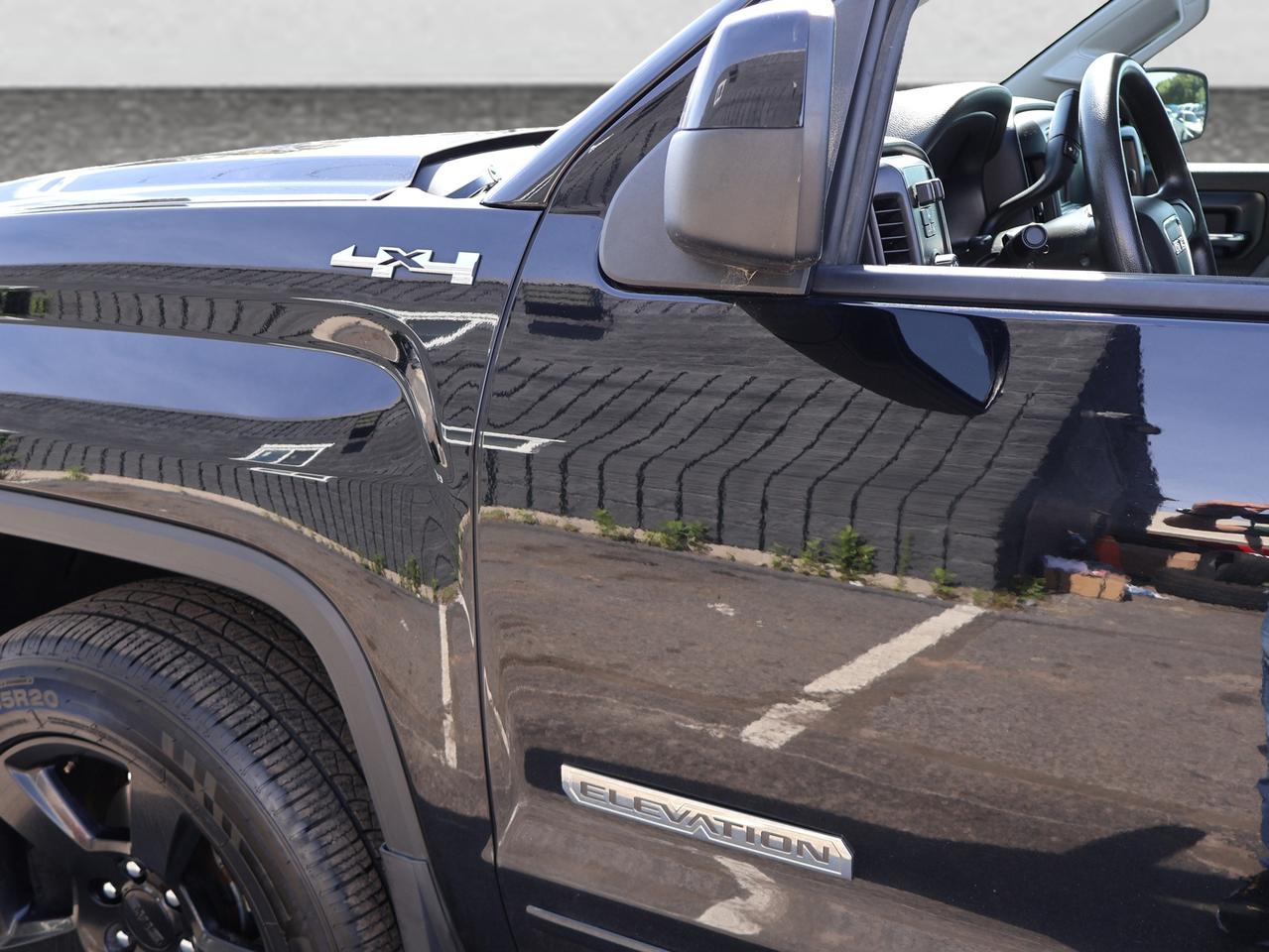 2018 GMC Sierra 1500 V8 ELEVATION CREW 4X4 CAMERA CRUISE ALLOYS Photo