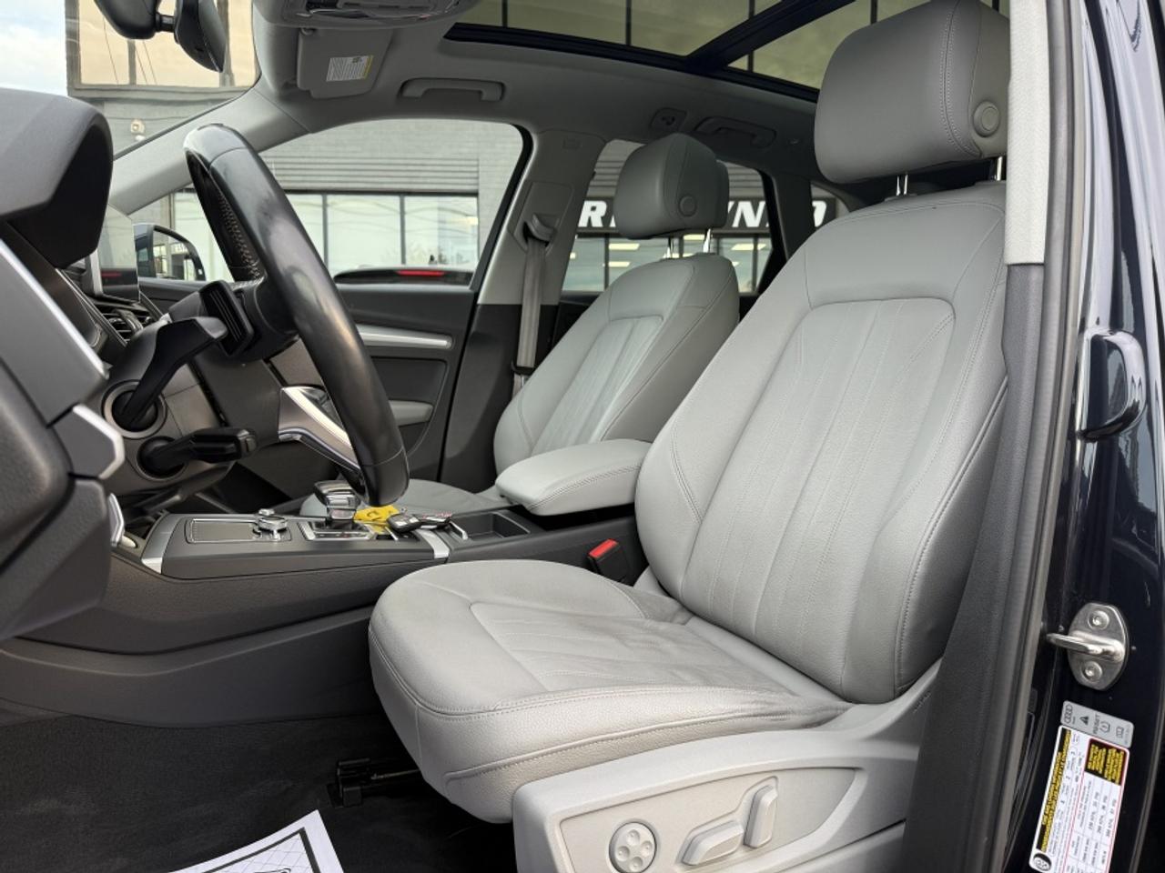 2018 Audi Q5 2.0T QUATTRO PROGRESSIVE * MOONROOF * NAVIGATION * - Photo #2