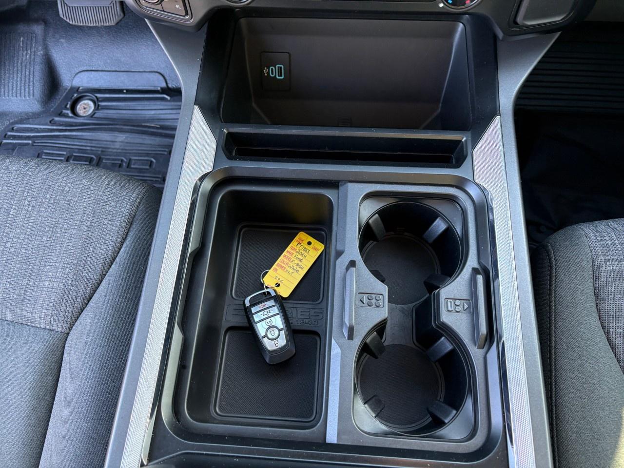 2024 Ford F-250 Super Duty SRW XLT 4WD SUPERCAB 8' BOX Photo