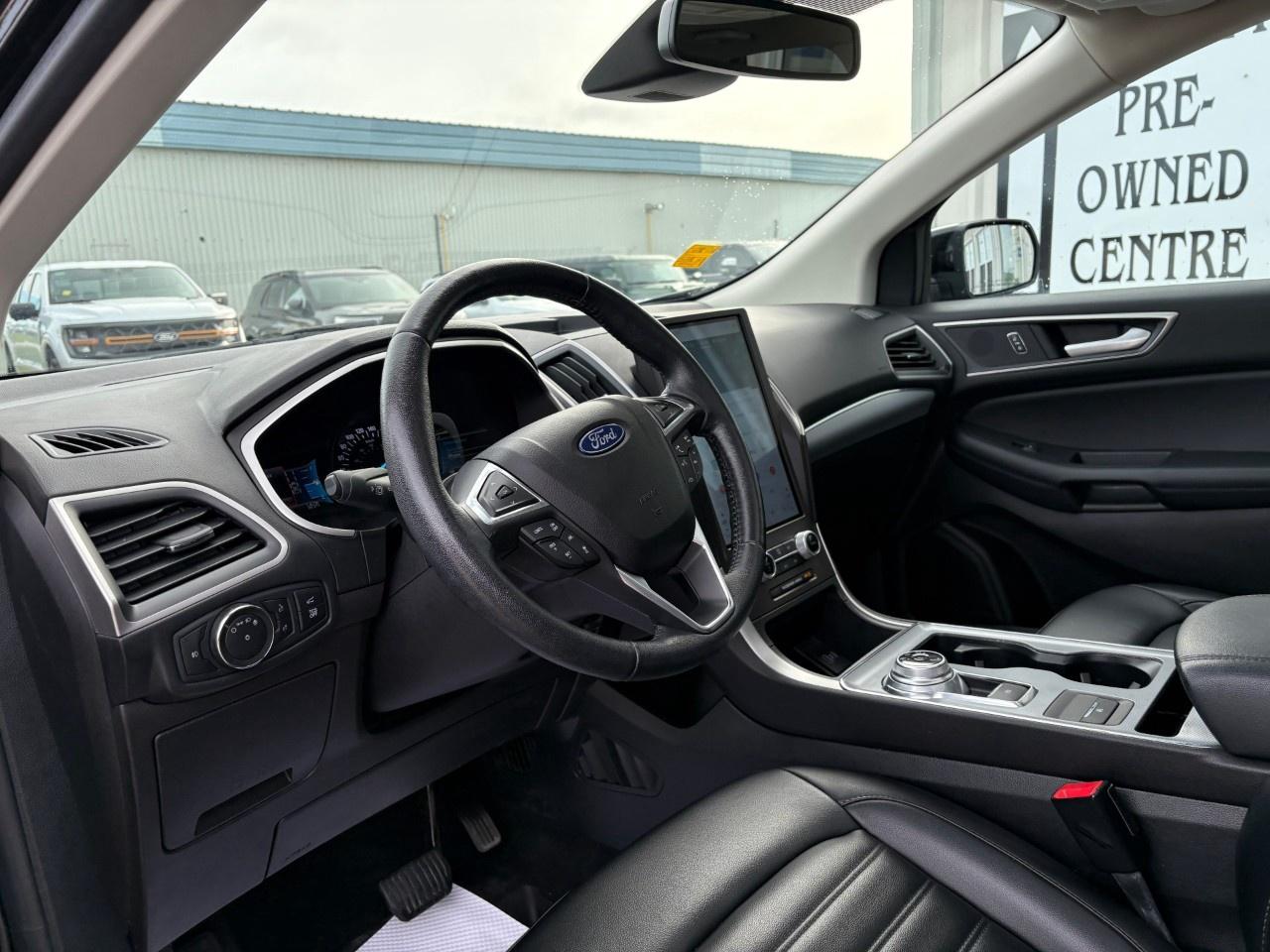 2021 Ford Edge SEL AWD Photo