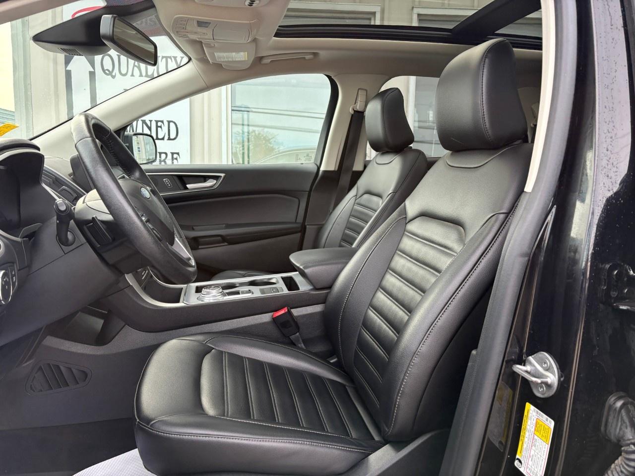 2021 Ford Edge SEL AWD Photo