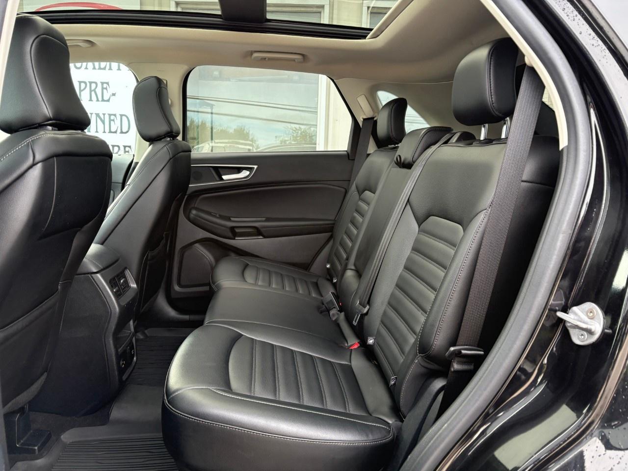 2021 Ford Edge SEL AWD Photo