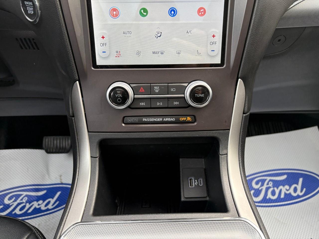 2021 Ford Edge SEL AWD Photo