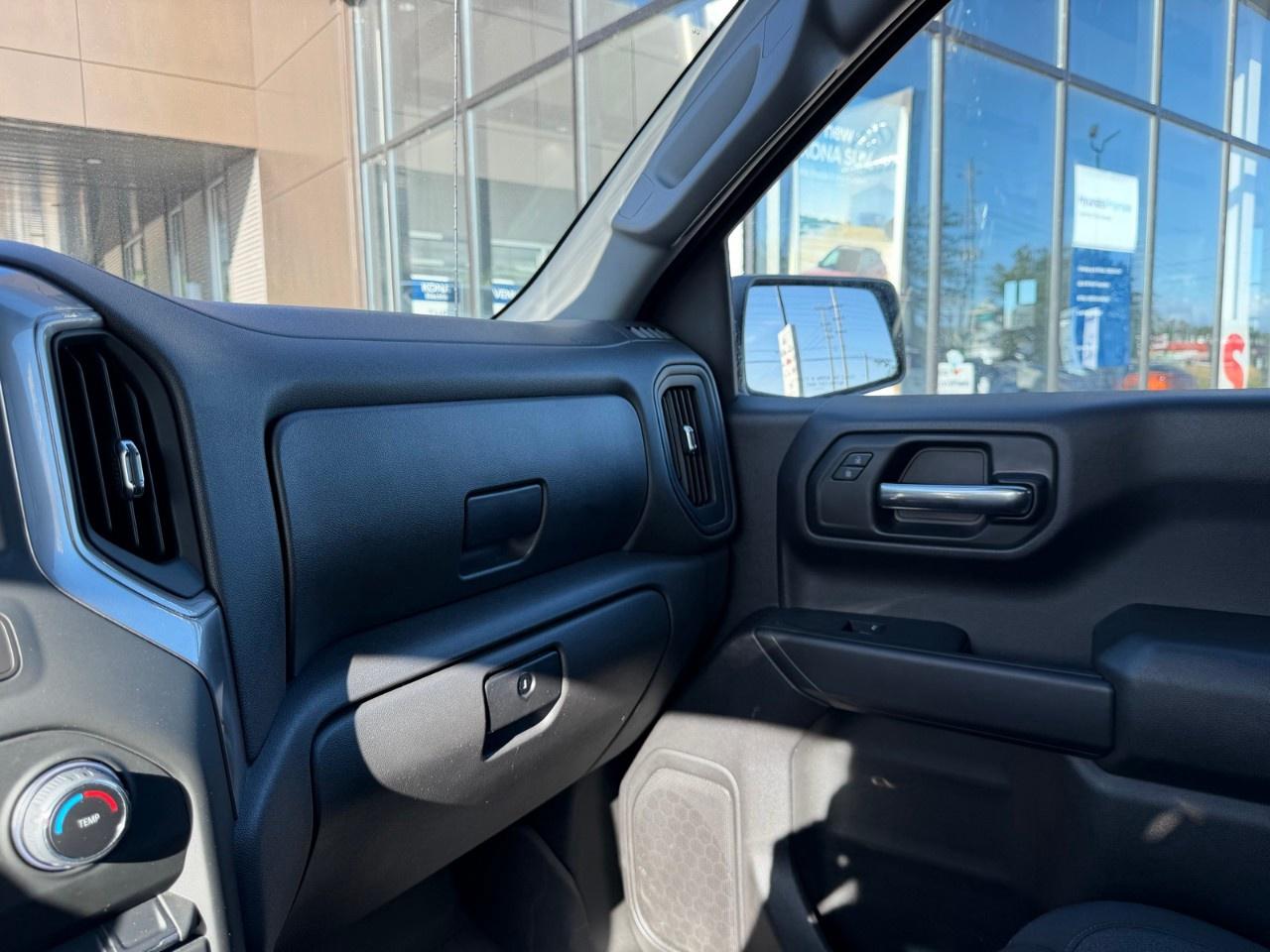 2024 Chevrolet Silverado 1500 Crew Cab Short Box 4-Wheel Drive Custom Trail Boss Photo