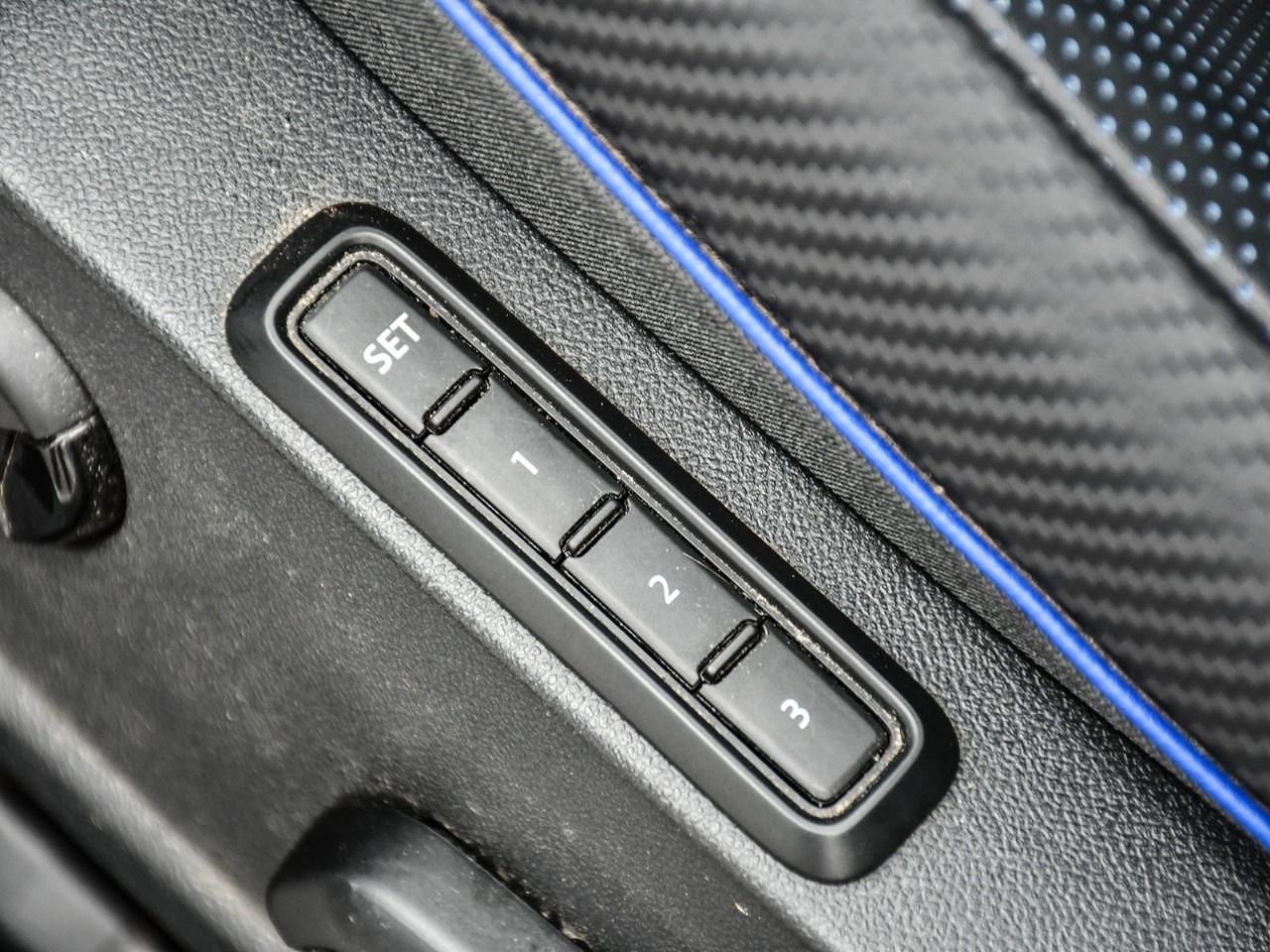 2024 Volkswagen Golf R Manual Photo