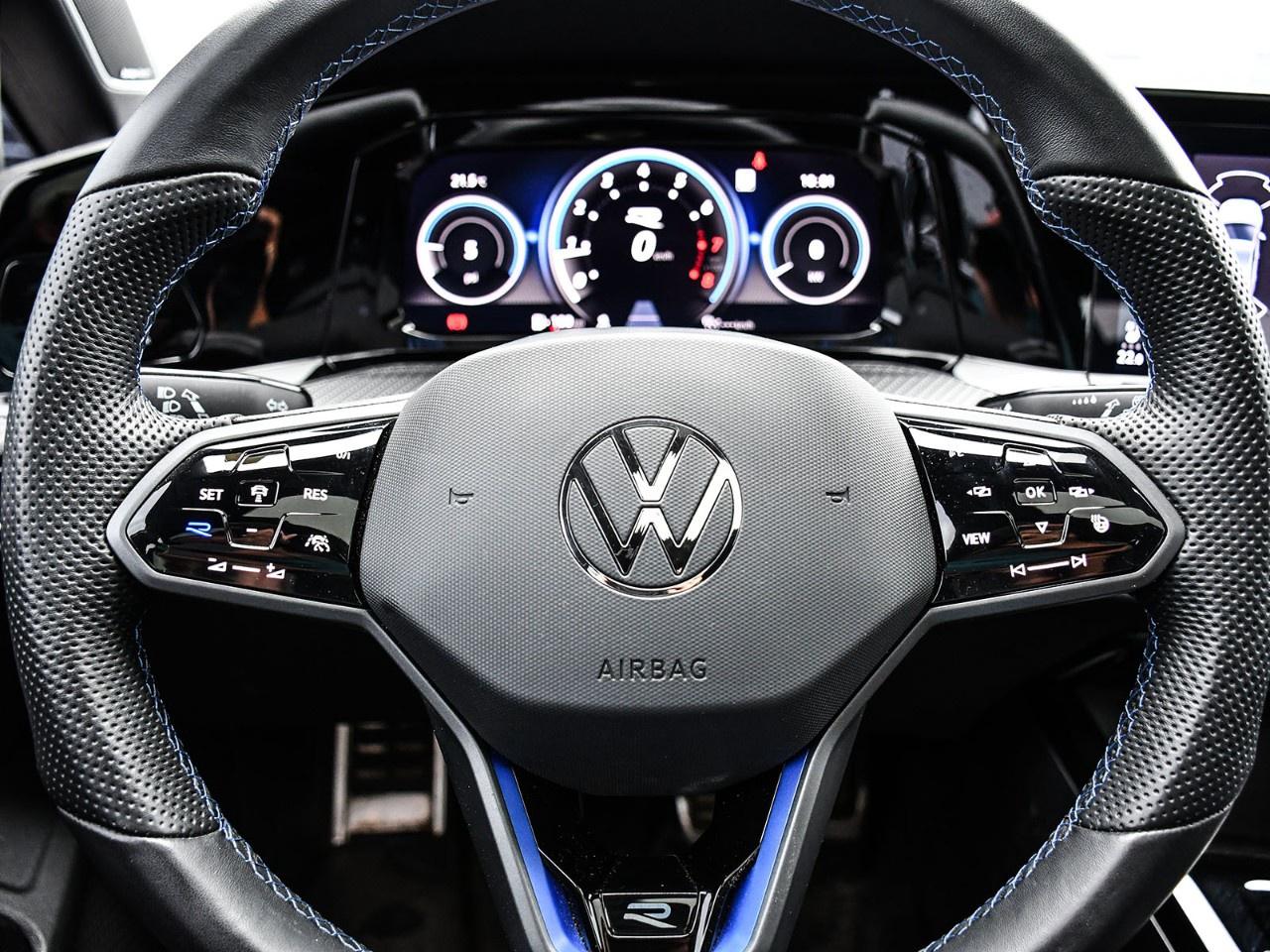 2024 Volkswagen Golf R Manual Photo