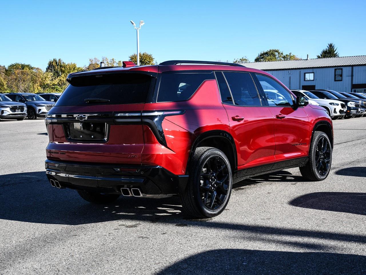 2024 Chevrolet Traverse AWD 4dr RS Photo4