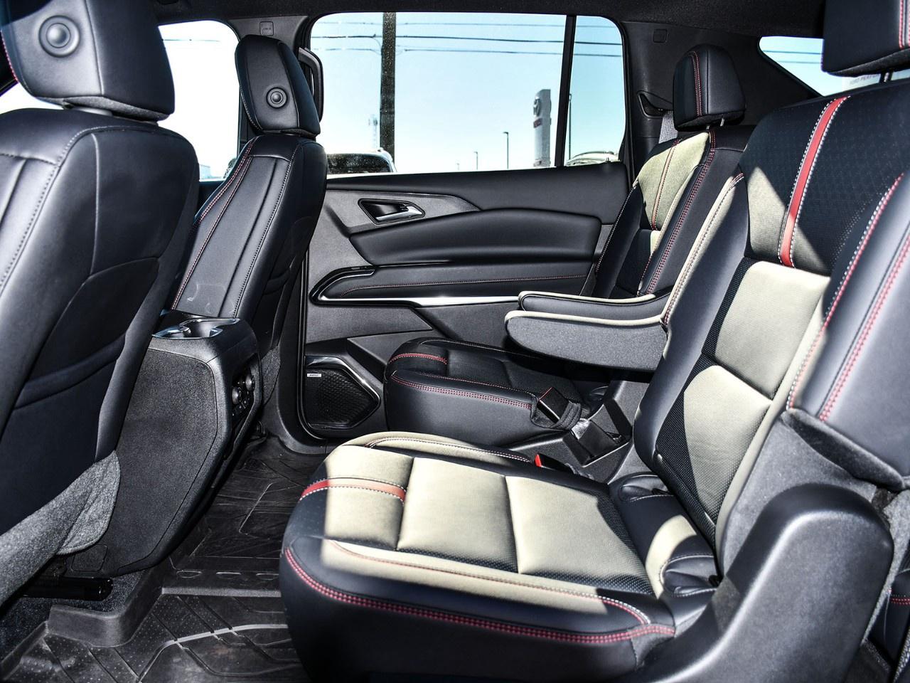2024 Chevrolet Traverse AWD 4dr RS Photo