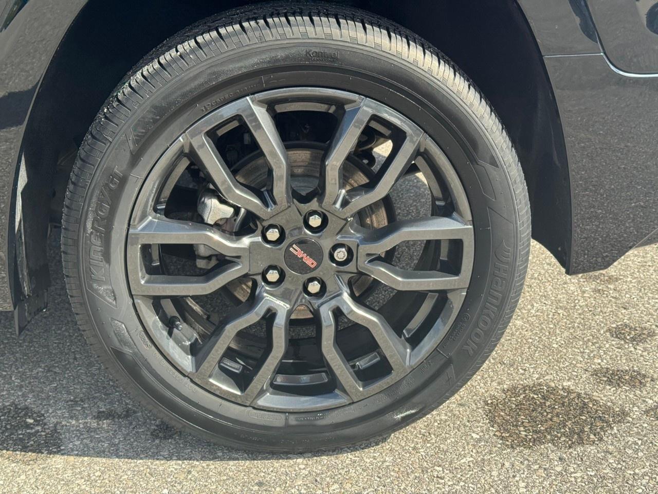 2024 GMC Terrain AWD Denali Photo