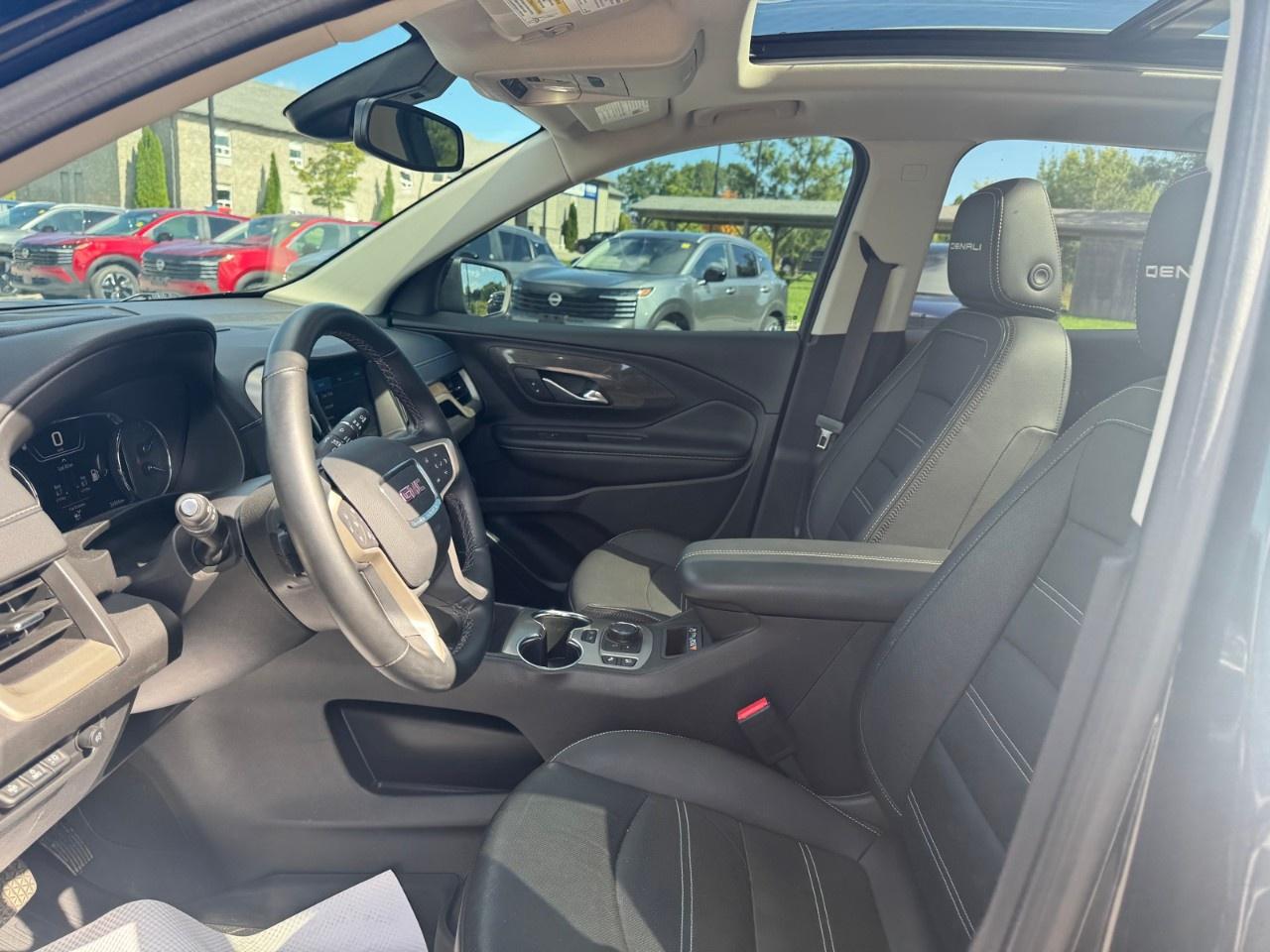 2024 GMC Terrain AWD Denali Photo