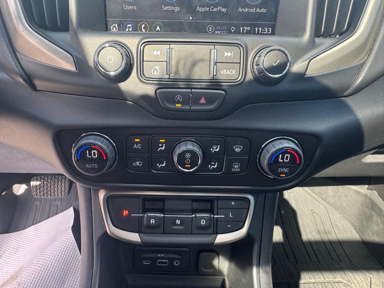 2024 GMC Terrain AWD Denali Photo