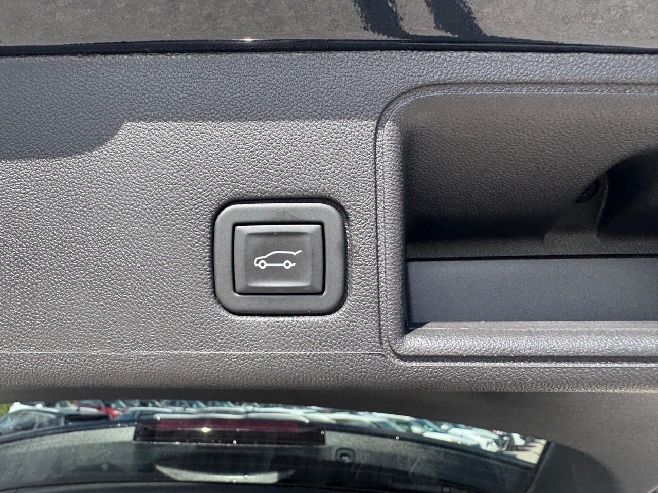 2024 GMC Terrain AWD Denali Photo