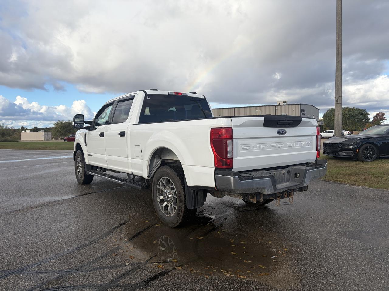 2021 Ford F-250 XLT 4WD Crew Cab 6.75' Box Photo3