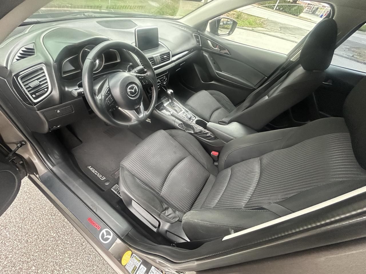 2014 Mazda MAZDA3 GS-SKY Photo