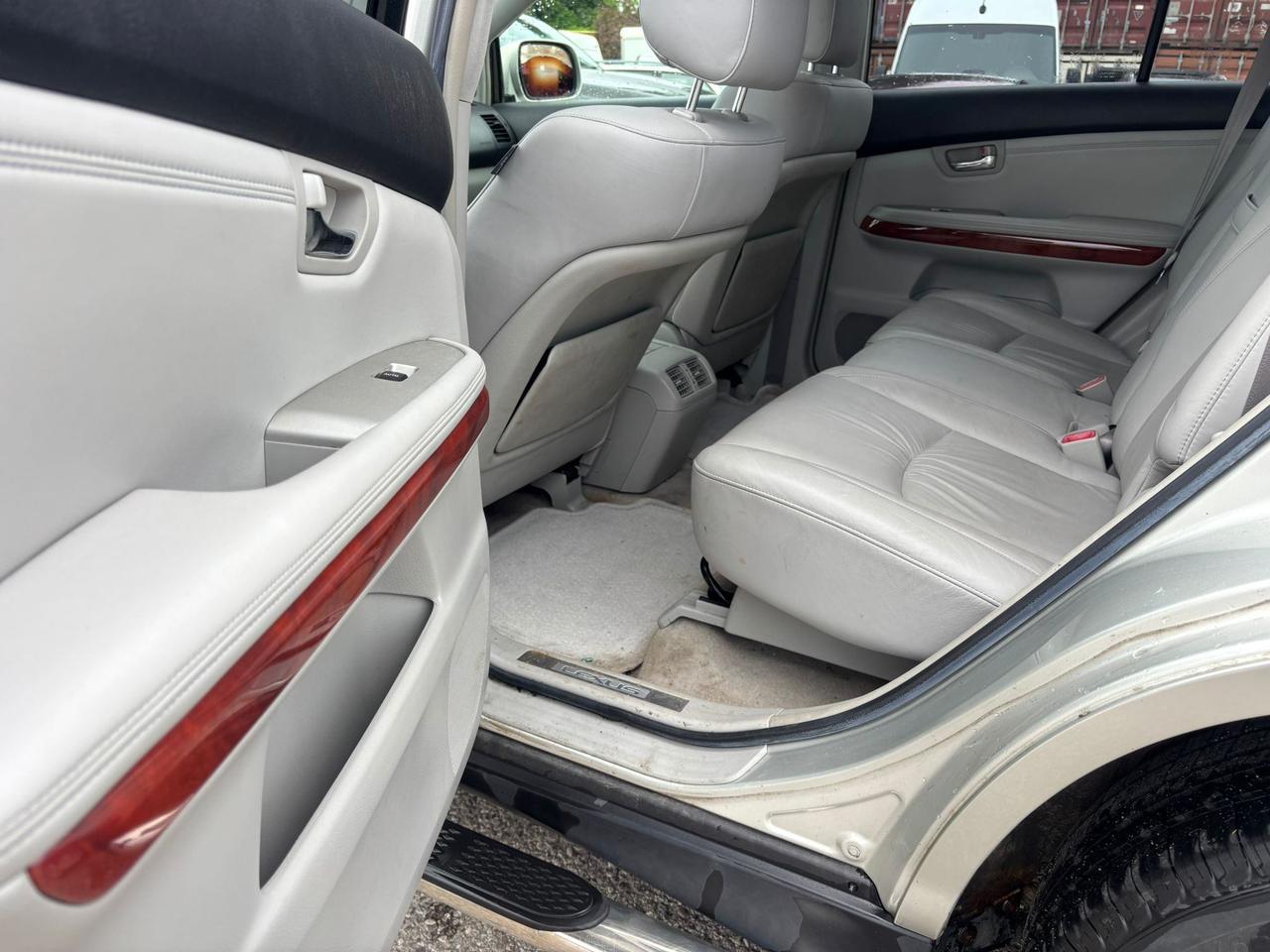 2004 Lexus RX Navi, Sunroof, DVD Photo