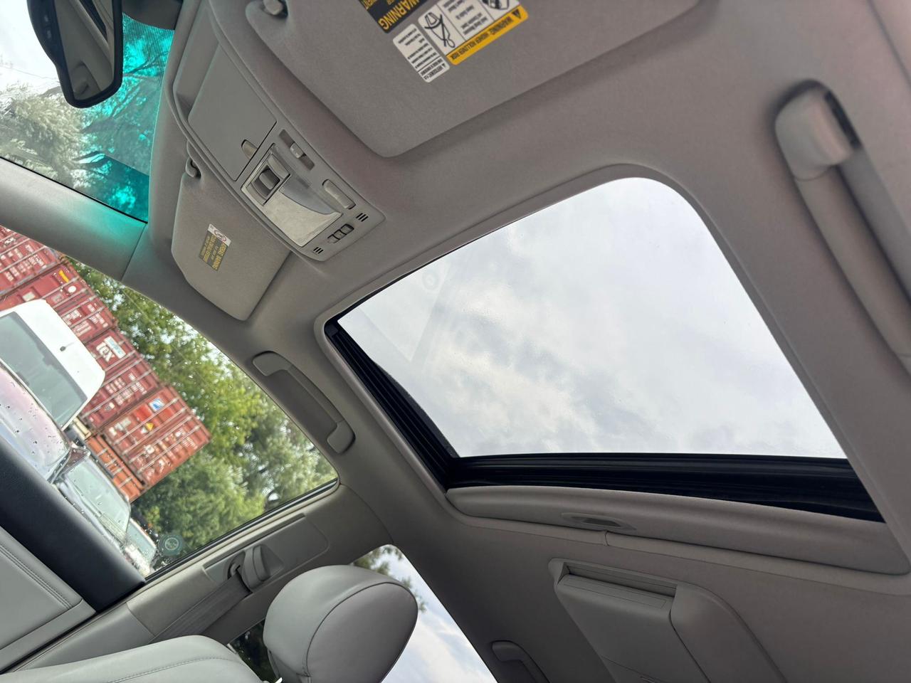 2004 Lexus RX Navi, Sunroof, DVD Photo