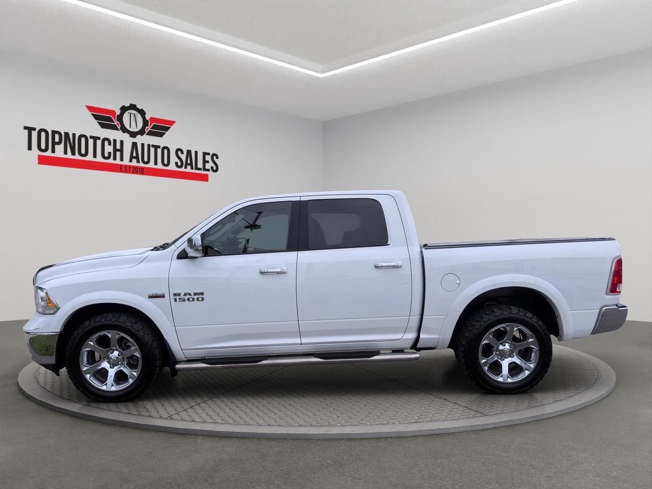 2017 RAM 1500 4WD Crew Cab 140.5" Laramie Photo