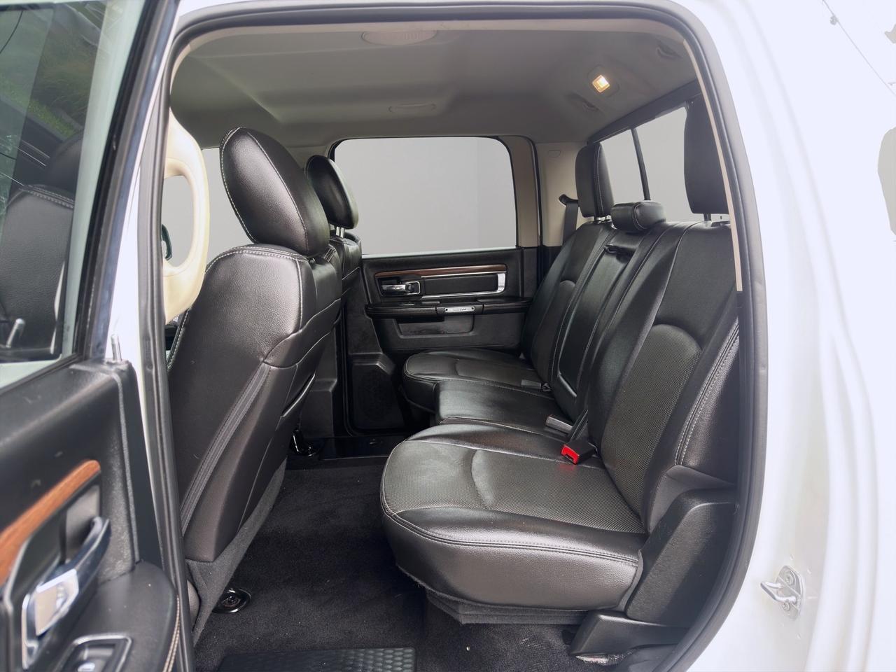 2017 RAM 1500 4WD Crew Cab 140.5" Laramie Photo