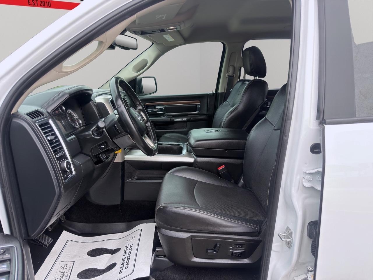 2017 RAM 1500 4WD Crew Cab 140.5" Laramie Photo
