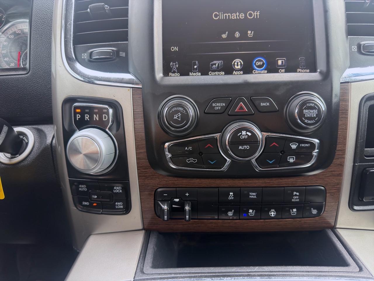 2017 RAM 1500 4WD Crew Cab 140.5" Laramie Photo