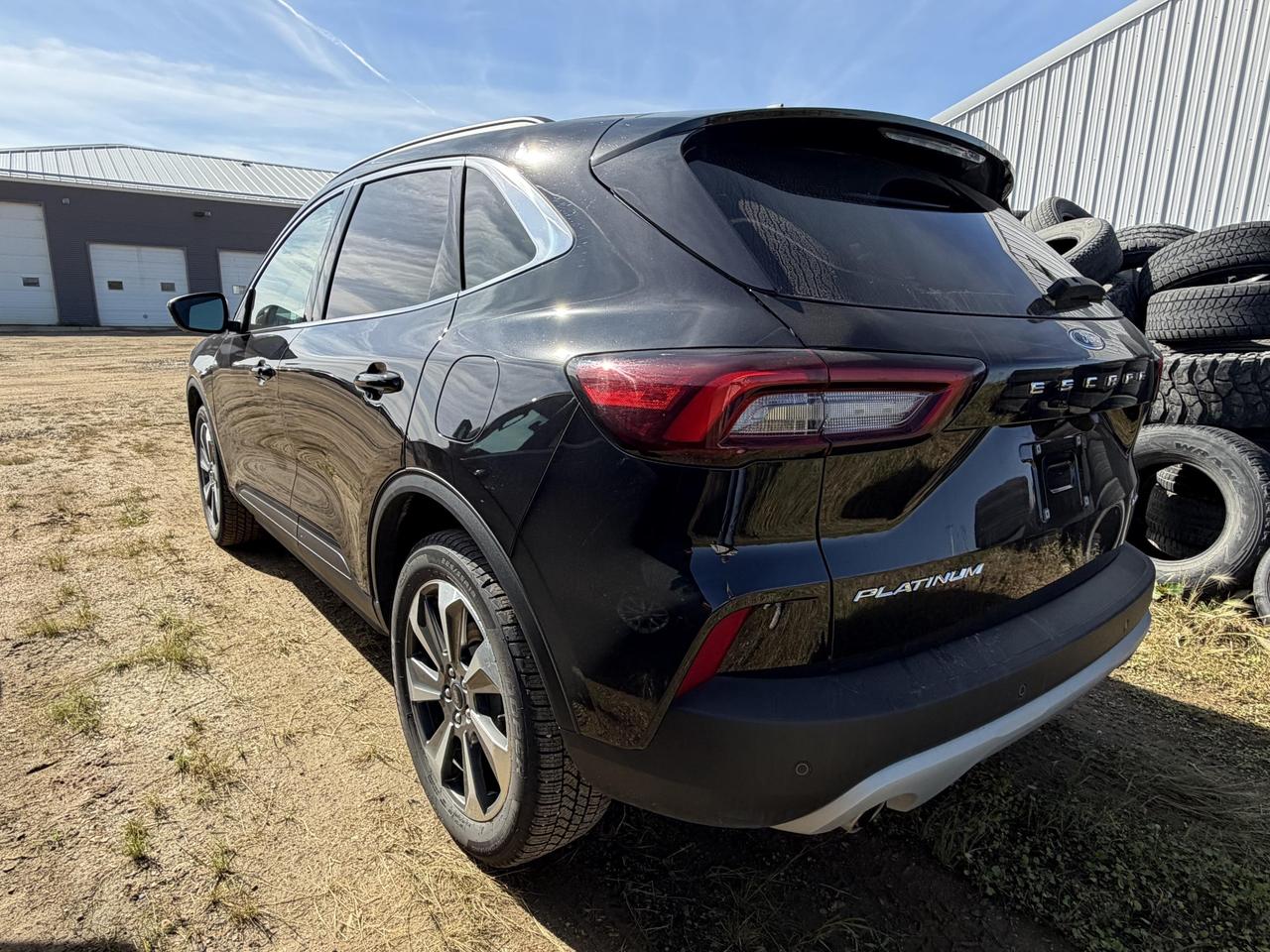 2024 Ford Escape Platinum Photo4