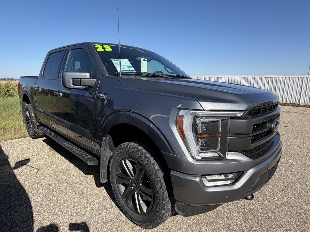 2023 Ford F-150 LARIAT 3.5L POWERBOOST 502A+ Photo0