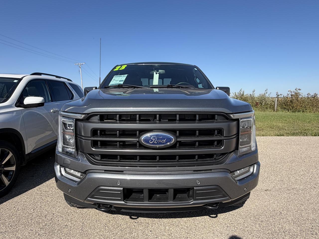 2023 Ford F-150 LARIAT 3.5L POWERBOOST 502A+ Photo1
