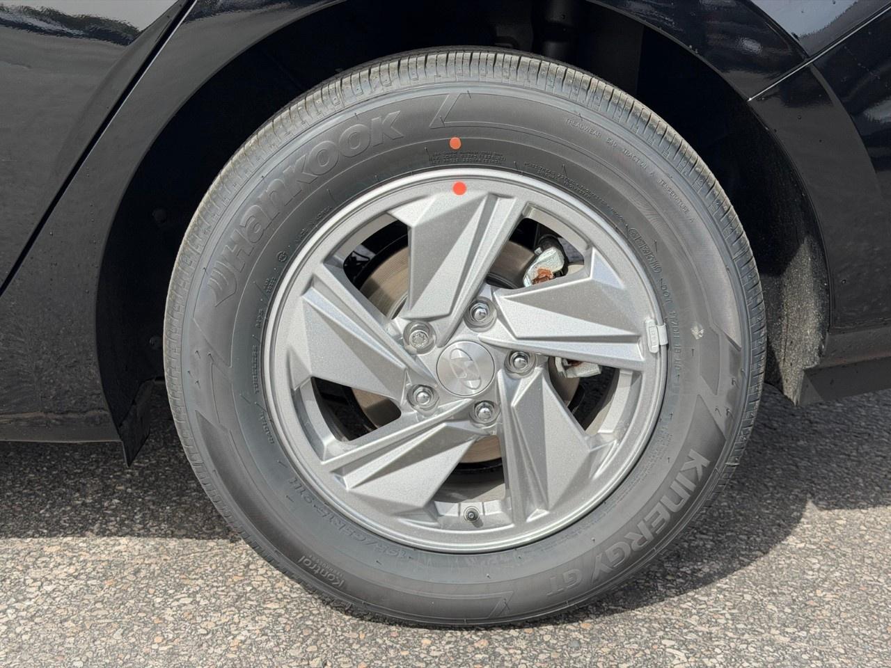 2026 Hyundai Elantra Essential IVT Photo