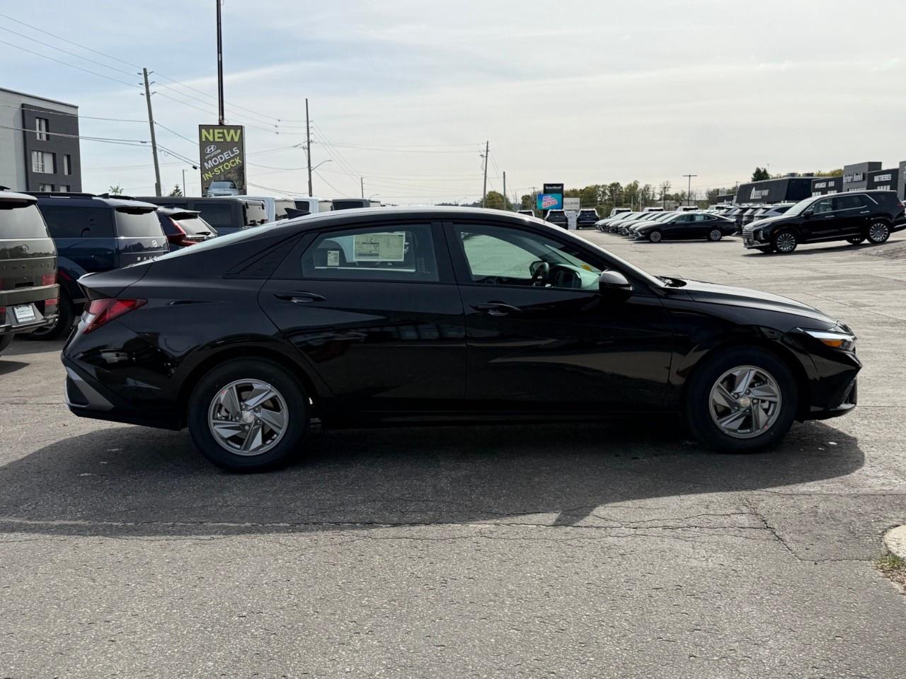 2026 Hyundai Elantra Essential IVT Photo