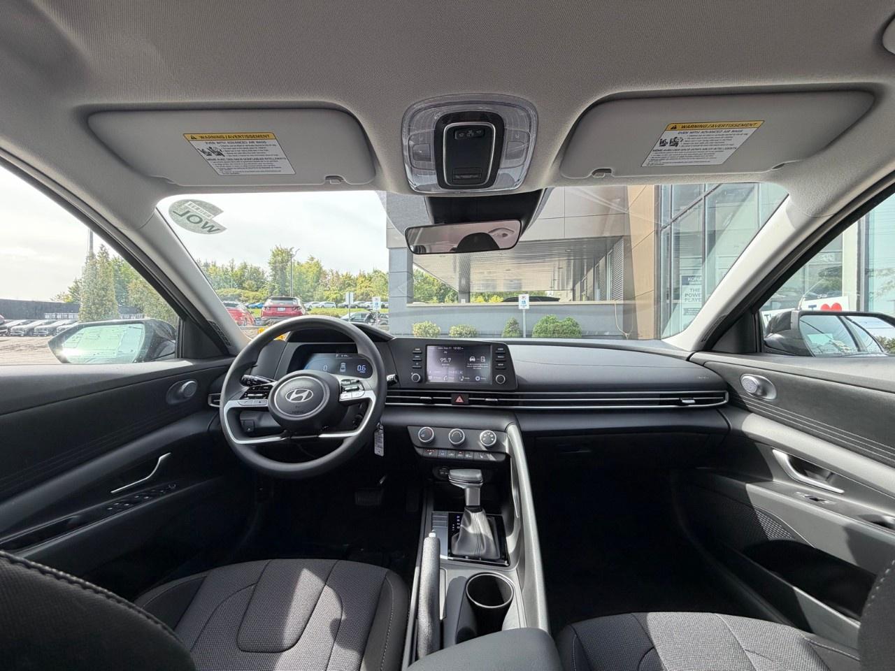 2026 Hyundai Elantra Essential IVT Photo