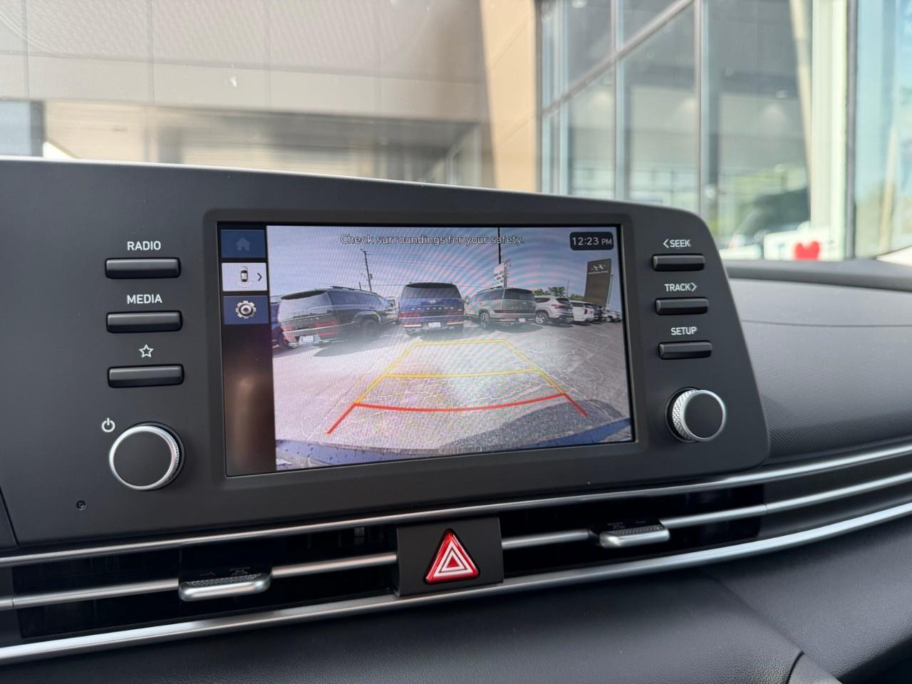 2026 Hyundai Elantra Essential IVT Photo