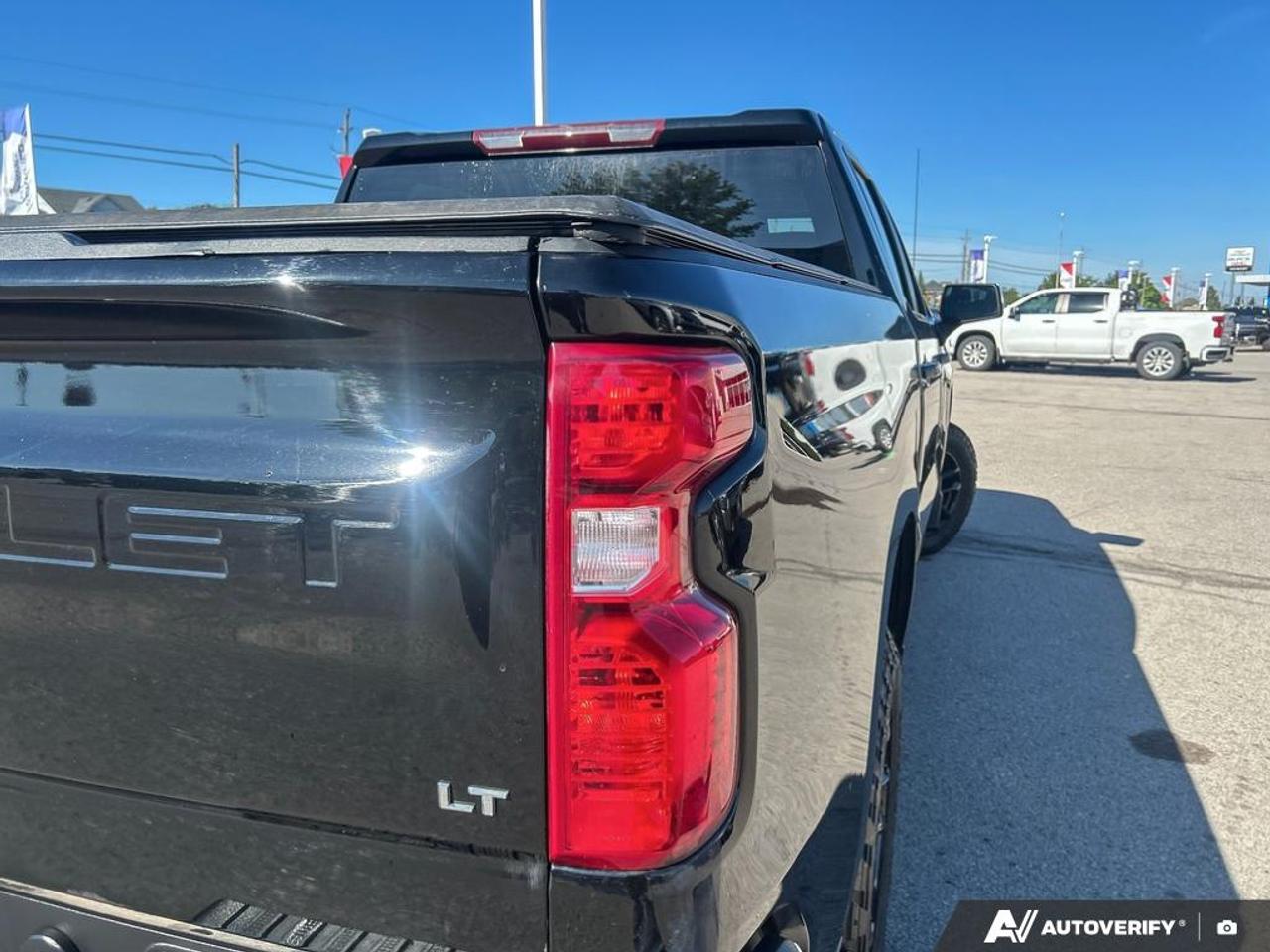 2024 Chevrolet Silverado 1500 LT Z71 OFF-ROAD PKG | HEATED STEERING WHEEL | HEATED Photo