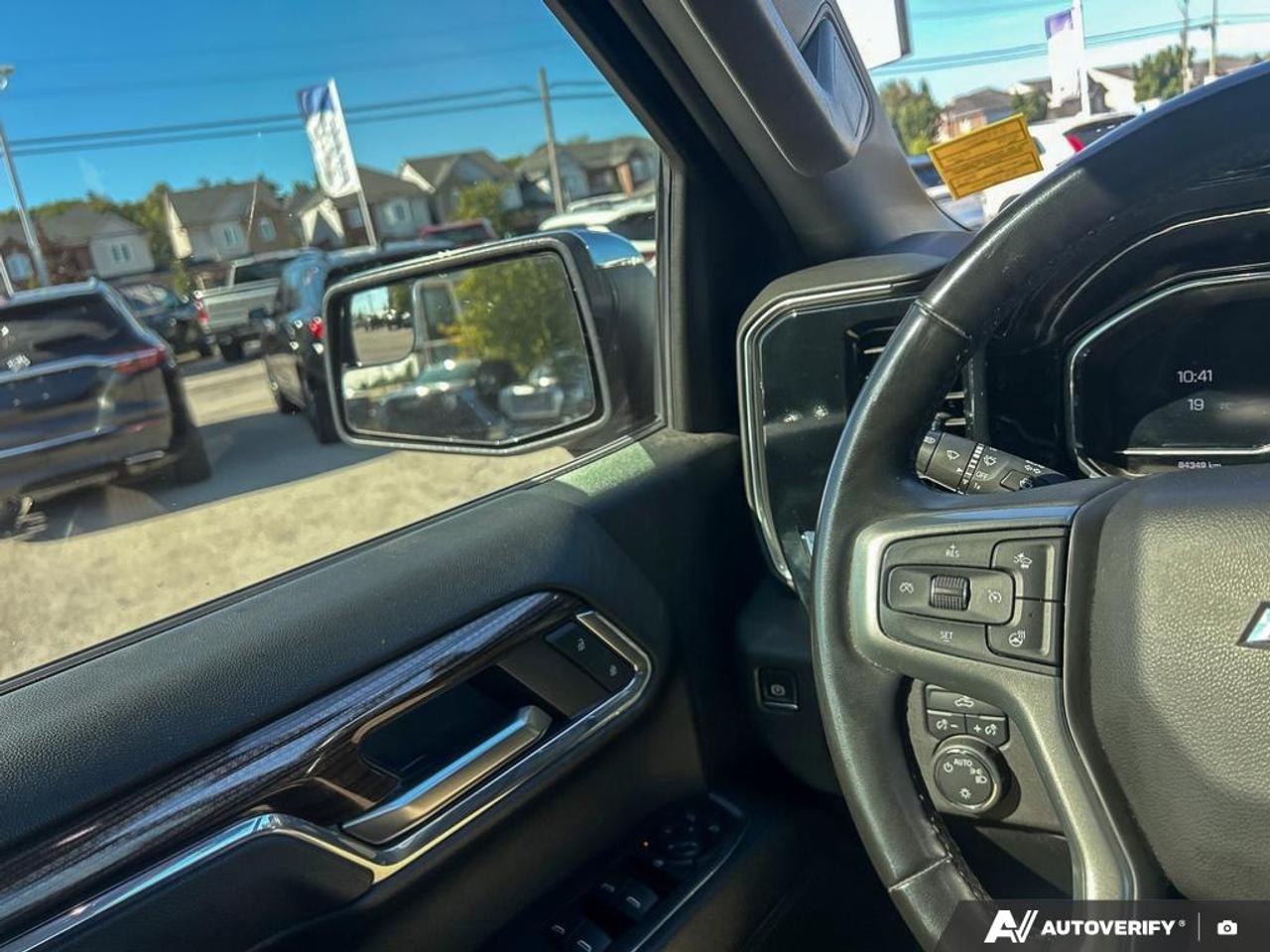 2024 Chevrolet Silverado 1500 LT Z71 OFF-ROAD PKG | HEATED STEERING WHEEL | HEATED Photo