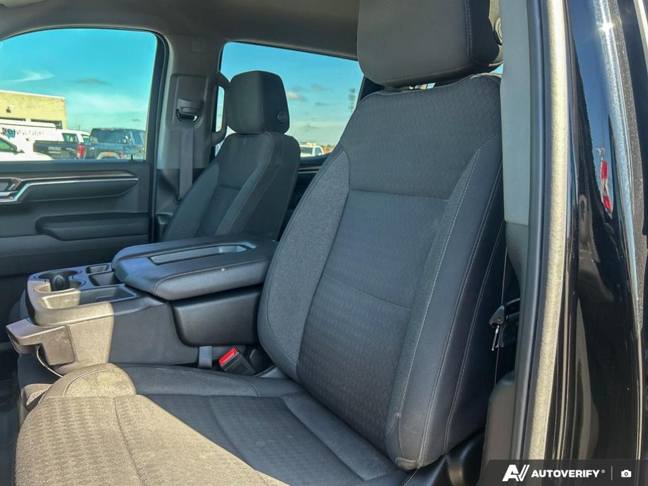 2024 Chevrolet Silverado 1500 LT Z71 OFF-ROAD PKG | HEATED STEERING WHEEL | HEATED Photo